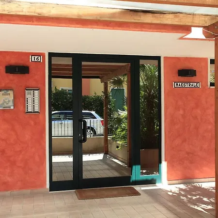 Maestrale Canova Apartment