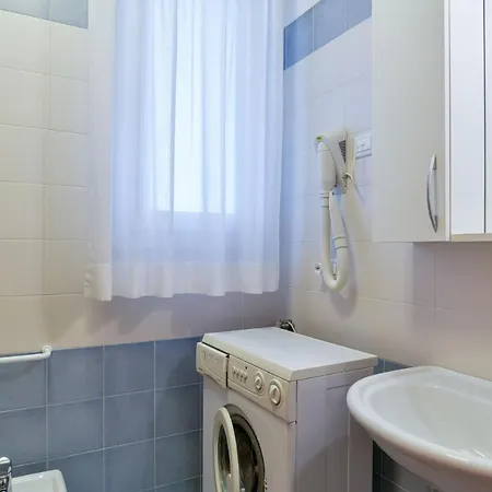 Maestrale Canova Apartment *