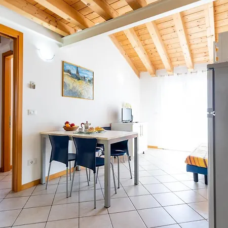 Maestrale Canova Apartment